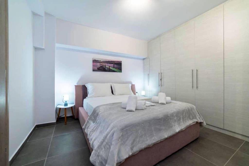 아테네 Brand New Aprt With Backyard In Lycabettus Hill ! 아파트 외부 사진