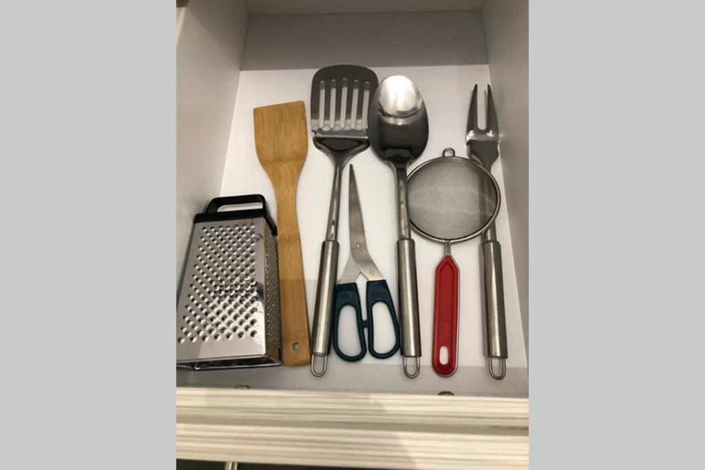 아테네 Brand New Aprt With Backyard In Lycabettus Hill ! 아파트 외부 사진